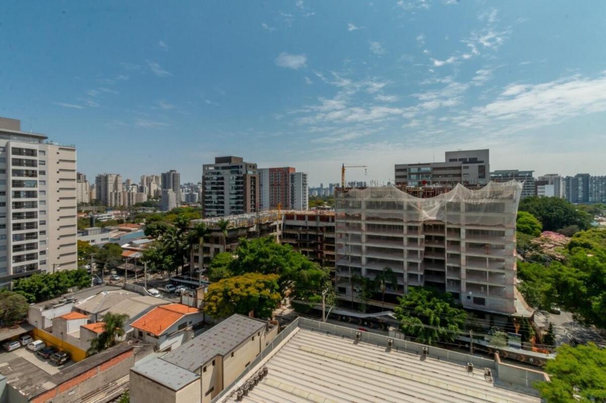 Loft Simple - In Moema Next To The Shopping *